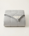 Drömmar Weighted Blanket — Dimma (Mist Grey) colorway, studio