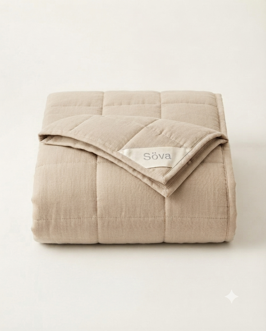 Drömmar Weighted Blanket — Havre (Oat) colorway, studio